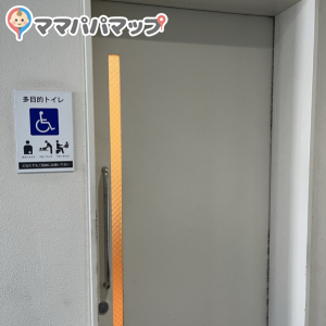 タリーズコーヒー 石神井公園店(1F)の授乳室・おむつ替え台の写真(2枚目)
