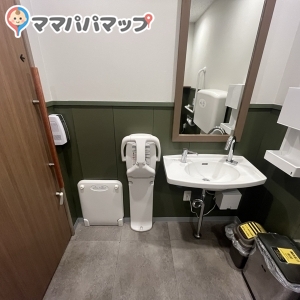 デニーズ 羽村店のオムツ替え台情報 画像3