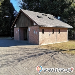 和田堀公園 第二駐車場 公衆トイレの授乳室・おむつ替え台の写真(4枚目)