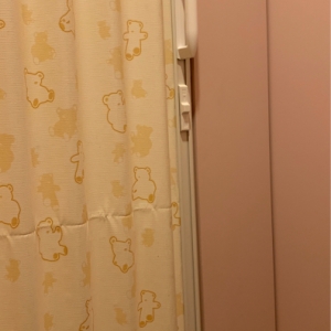 授乳室は個室になっており、鍵もついています。