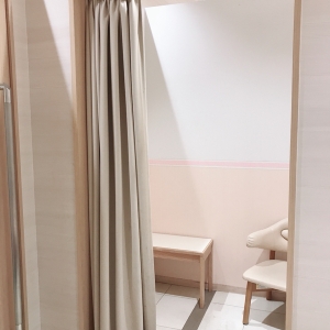 授乳スペース。イスあり。