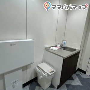 ホームセンターさくもと　浦添店(B1)の授乳室・オムツ替え台情報 画像3