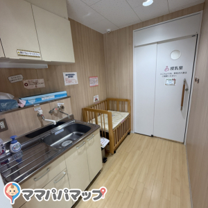浅草保健相談センター(3F)の授乳室・おむつ替え台の写真(1枚目)