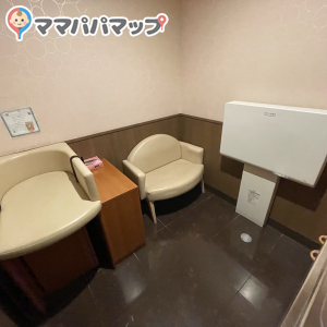 フレスタ 安芸府中店の授乳室・オムツ替え台情報 画像1