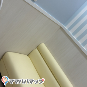 イオン小山店(2階 赤ちゃん休憩室)の授乳室・オムツ替え台情報 画像4