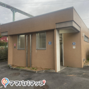 トイレ外観