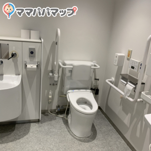 かもめテラス 三陸菓匠さいとう 総本店のオムツ替え台情報 画像1