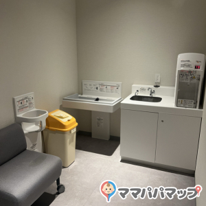 横浜シンフォステージタワー(1F)の授乳室・オムツ替え台情報 画像4