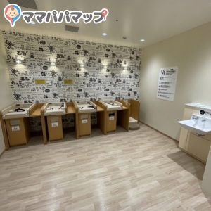 ららぽーと福岡 2階ベビー休憩室(2F)の授乳室・おむつ替え台の写真(6枚目)
