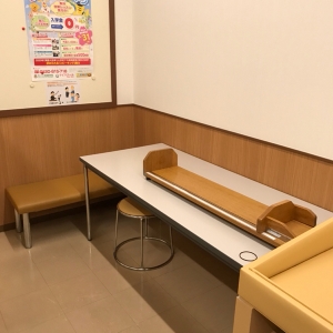 アピタ金沢店(2F)の授乳室・オムツ替え台情報 画像13