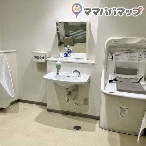 多目的トイレです