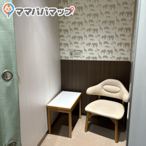 イオンモール名古屋茶屋(3F)の授乳室・おむつ替え台の写真(1枚目)