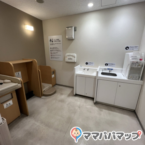 アーバンドックららぽーと豊洲1階の授乳室・オムツ替え台情報 画像2