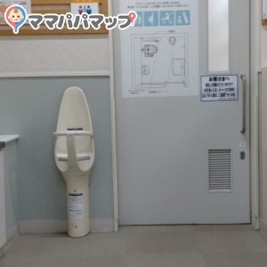 授乳室内にお手洗いがあって便利です