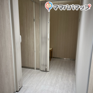 MARK IS 葛飾かなまち（2階）(2F)の授乳室・おむつ替え台の写真(3枚目)