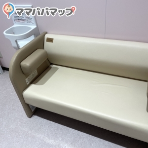 HIヒロセ スーパーコンボ 三重店(1F)の授乳室・おむつ替え台の写真(3枚目)