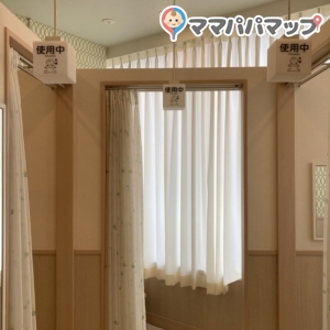 中に入ると使用中ランプが点灯します