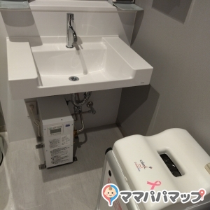 広島アンデルセン(3F)の授乳室・オムツ替え台情報 画像1