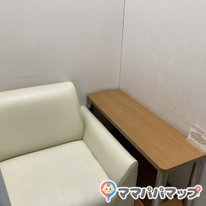 有楽町マルイ(5階女性用トイレ内)の授乳室・オムツ替え台情報 画像3