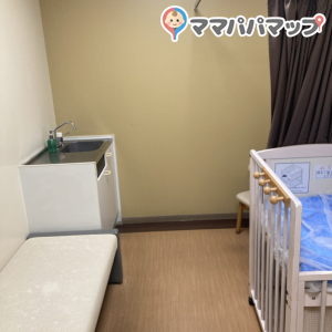 フレスポ府中(2F)の授乳室・おむつ替え台の写真(2枚目)