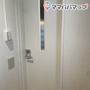 内側から鍵をかけれます