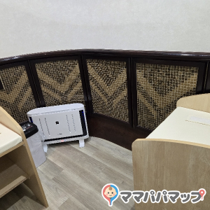 日光きぬ川ホテル三日月 つばき亭ベビールーム(3F)の授乳室・オムツ替え台情報 画像2