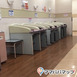 ウィングベイ小樽　シーヴ（ＳＥ−Ｂ）２Ｆアウトレット．カーニバル(3F)の授乳室・おむつ替え台の写真(2枚目)