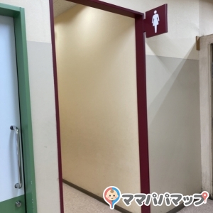 イオンジェームス山店 1階のオムツ替え台情報 画像1