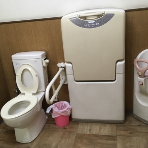 カインズホーム 星置店のオムツ替え台情報