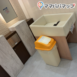 イオン明石2番街(1F)のオムツ替え台情報 画像1