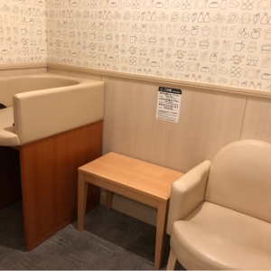 ピオレ明石(西館 1F)の授乳室・オムツ替え台情報 画像3