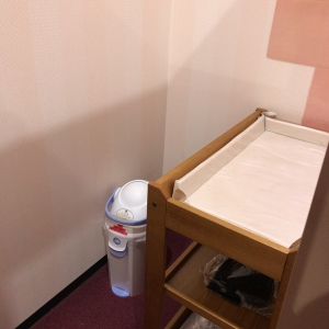 ラウンドワンスタジアム アリオ柏店(3F)の授乳室・オムツ替え台情報 画像1