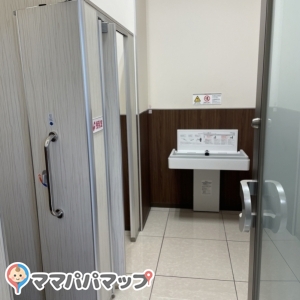 バースデイ　さいたま新都心店(1F)の授乳室・オムツ替え台情報 画像1