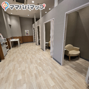 赤ちゃん本舗 ららぽーと柏の葉店(3階)の授乳室・オムツ替え台情報 画像4