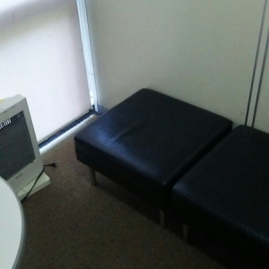 電気ストーブあり