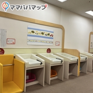 イオンモール水戸内原(3階 赤ちゃん休憩室)の授乳室・オムツ替え台情報 画像2