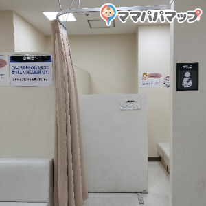 授乳室はカーテン