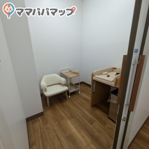 黒石市役所わのまちセンター(2F)のオムツ替え台情報 画像7