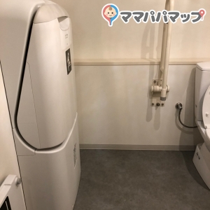 高松センチュリーホテル(1F)のオムツ替え台情報 画像2