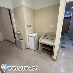 イオン小山店(1階専門店北入口)(1F)の授乳室・オムツ替え台情報 画像2