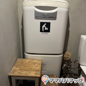 竹富島ぱーらー願寿屋・島宿願寿屋の授乳室・おむつ替え台の写真(1枚目)