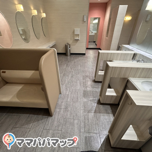 パンジョ　レストラン街(4F)の授乳室・オムツ替え台情報 画像1