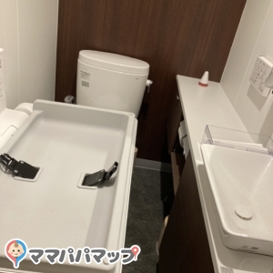 オムツ台