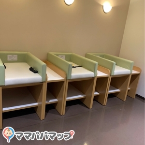 赤レンガテラス(2F)の授乳室・オムツ替え台情報 画像4