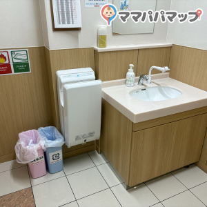 ケーズデンキ 藤田店(1F)の授乳室・オムツ替え台情報 画像1