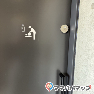 GIANTS TOWN STADIUM(ジャイアンツタウンスタジアム)(2F)の授乳室・おむつ替え台の写真(8枚目)