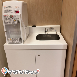 ビナウォーク　5番館(1F)の授乳室・オムツ替え台情報 画像2