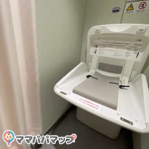 笛吹市役所(1F)の授乳室・オムツ替え台情報 画像2