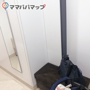 Urayasu City Central Library(1F)の授乳室・オムツ替え台情報 画像1