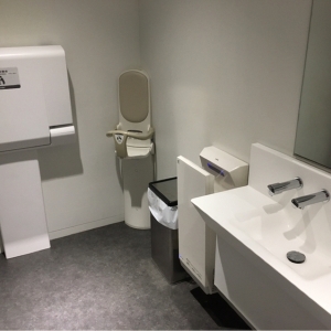 上越市立水族博物館 うみがたり(1F)の授乳室・オムツ替え台情報 画像4